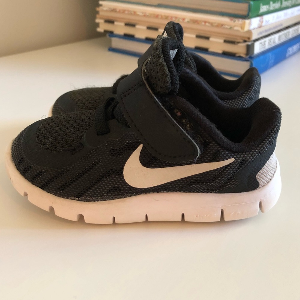 Nike toddler shoes